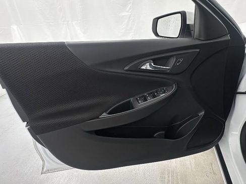 Used 2024 Chevrolet Malibu LT FWD image 16