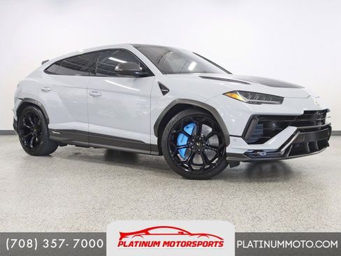 Used 2023 Lamborghini Urus Performante image 1