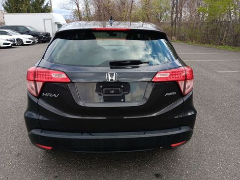 Certified 2017 Honda HR-V LX image 4