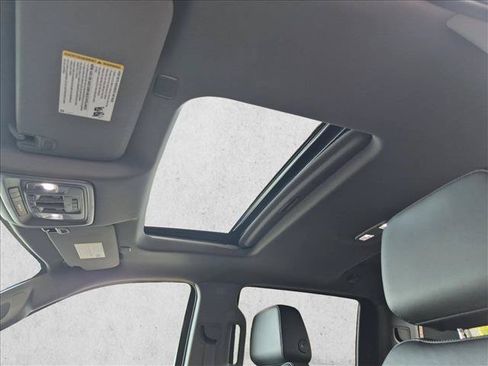 Used 2020 Chevrolet Silverado 1500 LT Trail Boss AWD/4WD image 15