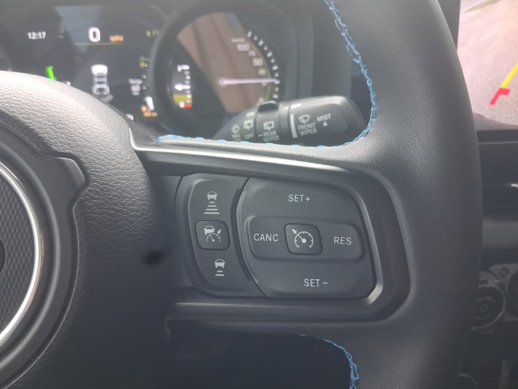 Used 2024 Jeep Wrangler Unlimited Rubicon 4xe AWD/4WD image 34