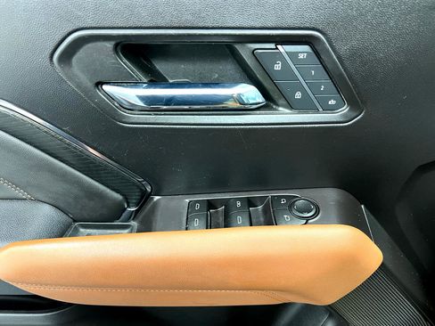 Used 2023 GMC Canyon AT4 w/ AT4 Premium Package image 6