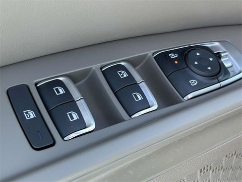 New 2026 Kia Carnival LXS image 27