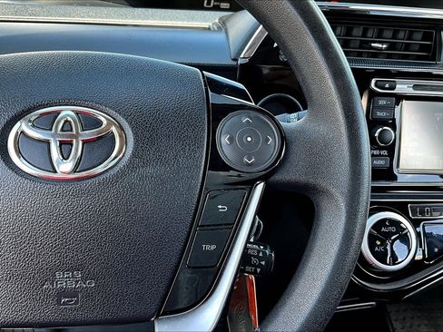 Used 2019 Toyota Prius C FWD image 12