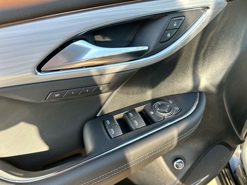 New 2025 Buick Envision Avenir image 20