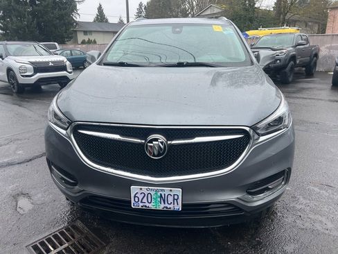 Used 2020 Buick Enclave Premium w/ Sun and Sites Package image 3