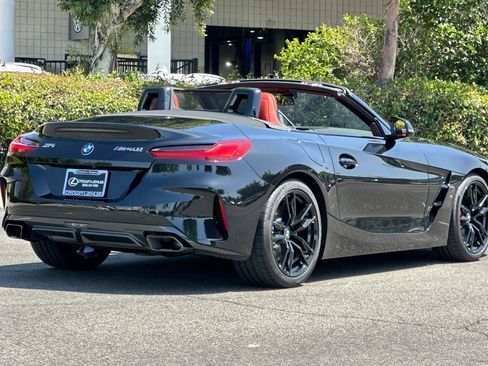 Used 2024 BMW Z4 M40i w/ Shadowloine Package RWD image 8