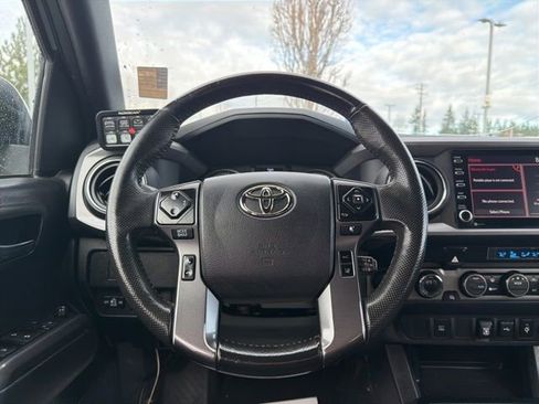 Used 2021 Toyota Tacoma TRD Off-Road AWD/4WD image 17