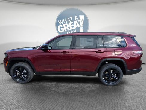 New 2025 Jeep Grand Cherokee L Altitude image 9