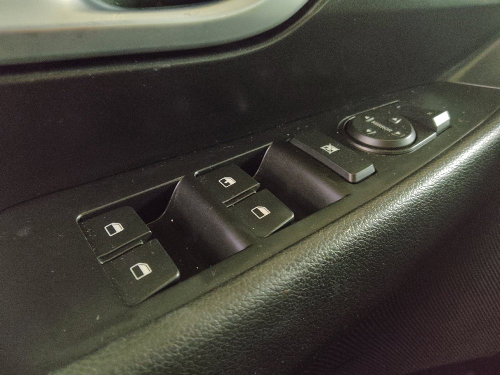 Used 2019 Hyundai Elantra GT FWD image 27
