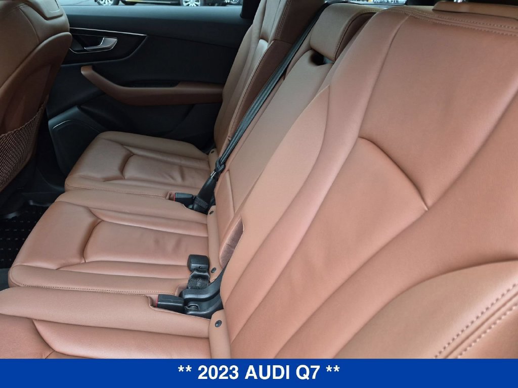 Used 2023 Audi Q7 2.0T Premium w/ Convenience Package AWD/4WD image 17