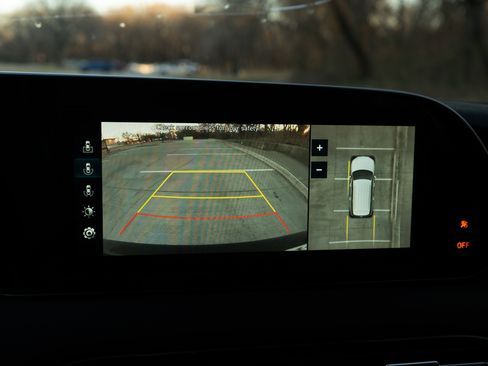 Used 2021 Hyundai Palisade Calligraphy image 30