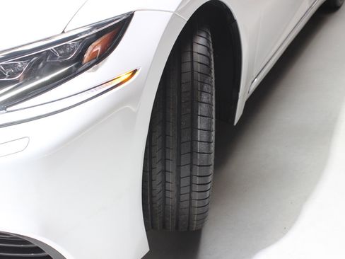 Used 2020 Lexus LS 500 w/ Luxury Package image 25