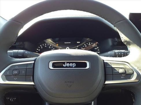 New 2024 Jeep Compass Latitude w/ Convenience Group image 16