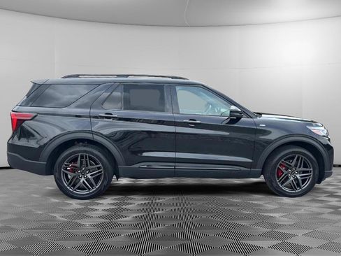 Used 2025 Ford Explorer ST-Line w/ Premium Package AWD/4WD image 6