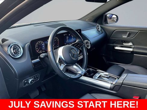 Used 2025 Mercedes-Benz GLA 250 4MATIC image 21