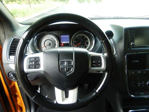 Used 2020 Dodge Grand Caravan GT image 14