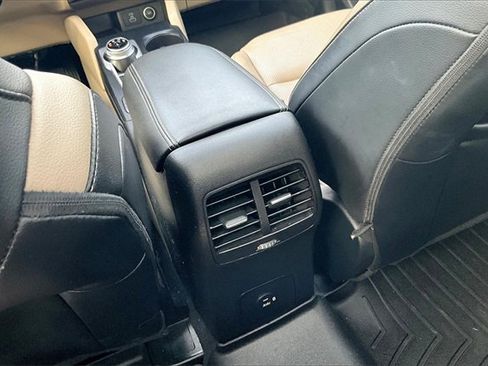 Used 2021 Ford Escape Titanium w/ Class II Trailer Tow Package image 25