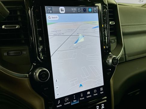 Used 2024 RAM 2500 Laramie w/ Safety Group image 22