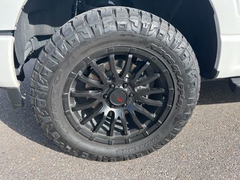 Used 2024 Ford F150 Lariat image 8