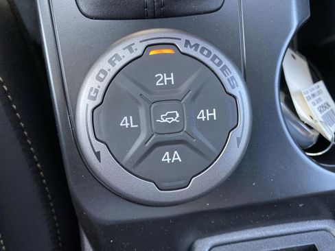 New 2025 Ford Bronco Badlands w/ Sasquatch Package image 29