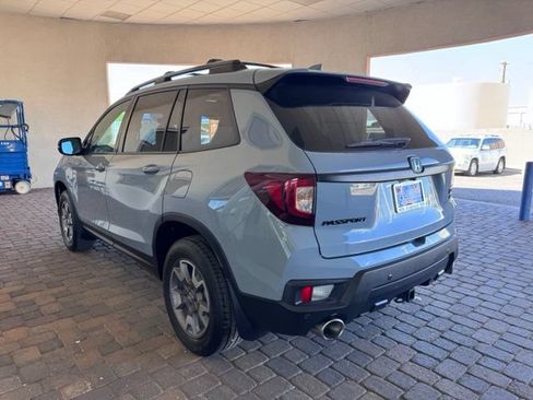 Used 2022 Honda Passport TrailSport image 3