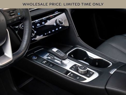 Used 2023 INFINITI QX60 Sensory w/ Vision Package AWD/4WD image 11