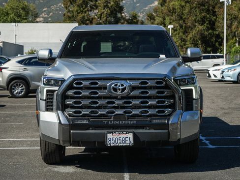 Used 2025 Toyota Tundra Platinum AWD/4WD image 2