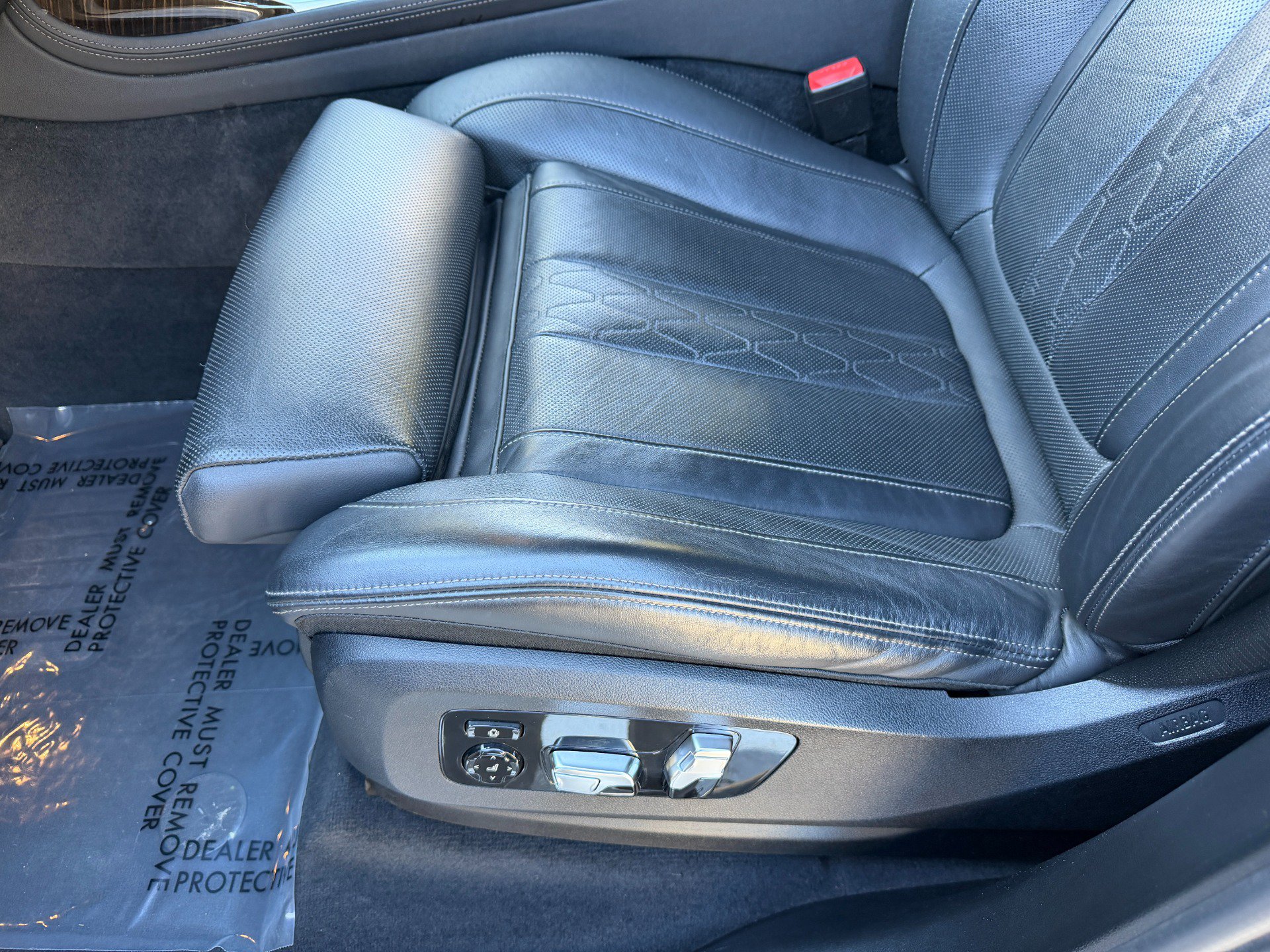 Used 2023 BMW X7 M60i AWD/4WD image 31
