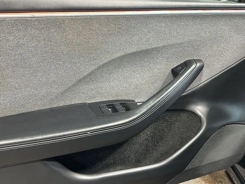 Used 2024 Tesla Model 3 Standard Range RWD image 10