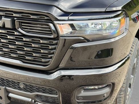New 2026 RAM 1500 Express AWD/4WD image 10