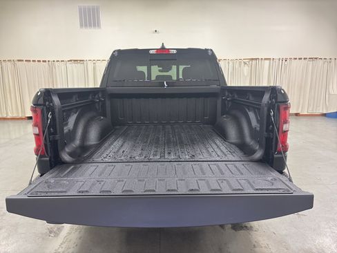 New 2026 RAM 1500 4x4 Crew Cab image 8