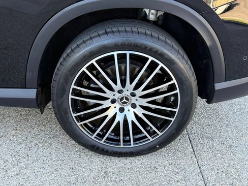 Used 2024 Mercedes-Benz GLC 300 image 19