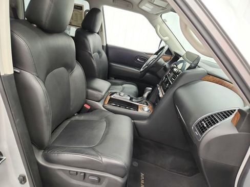 Used 2024 Nissan Armada SL image 42