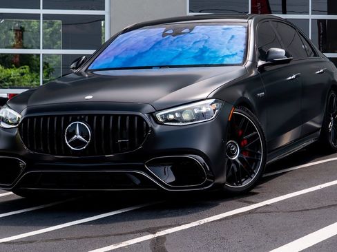 Used 2024 Mercedes-Benz S 63 AMG S image 2