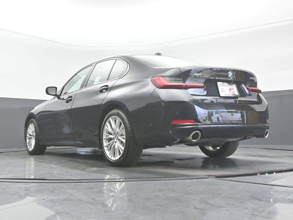 Used 2023 BMW 330i xDrive Sedan w/ Premium Package AWD/4WD image 32