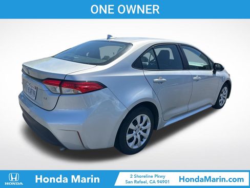 Used 2024 Toyota Corolla LE FWD image 5