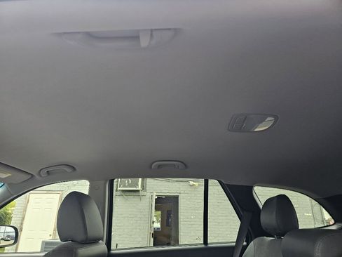 Used 2010 Hyundai Santa Fe SE image 22