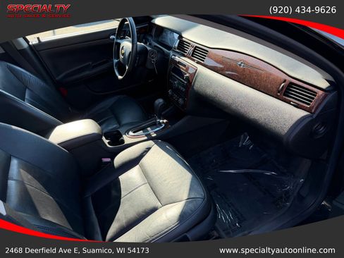 Used 2011 Chevrolet Impala LTZ FWD image 14