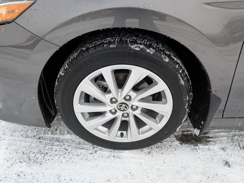 Used 2023 Toyota Camry LE image 21