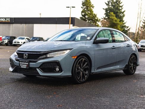 Used 2017 Honda Civic Sport Touring image 4