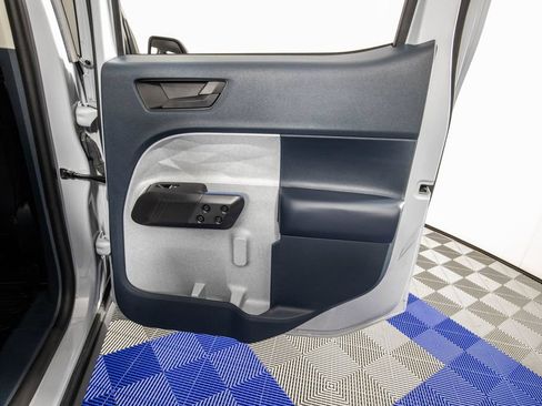 Used 2025 Ford Maverick XLT w/ Equipment Group 302A AWD/4WD image 17