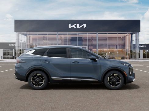 New 2026 Kia Sportage EX image 7