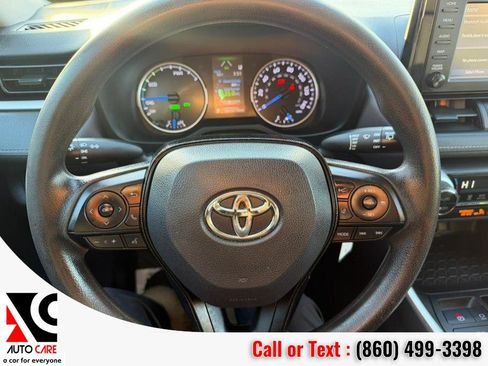 Used 2019 Toyota RAV4 LE image 18