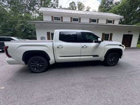 Used 2024 Toyota Tundra Platinum AWD/4WD image 1