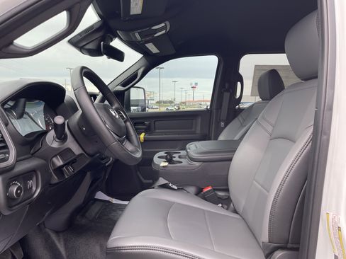 New 2026 RAM 5500 Tradesman w/ Chrome Appearance Group image 35