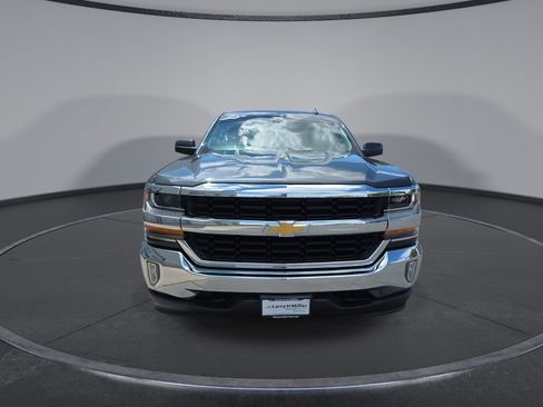 Used 2017 Chevrolet Silverado 1500 LT w/ All Star Edition AWD/4WD image 3