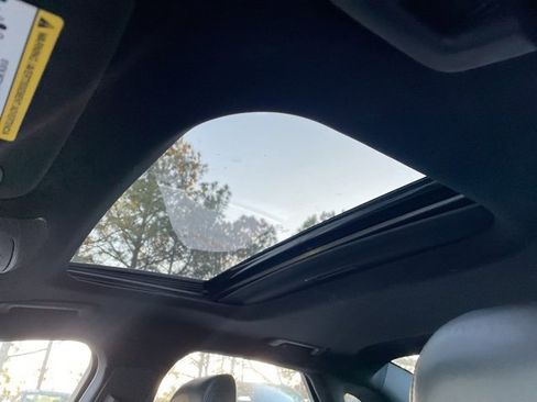 Used 2020 Lincoln MKZ Reserve w/ Elements Package image 11