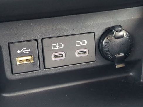 Certified 2024 Toyota Highlander XLE image 22