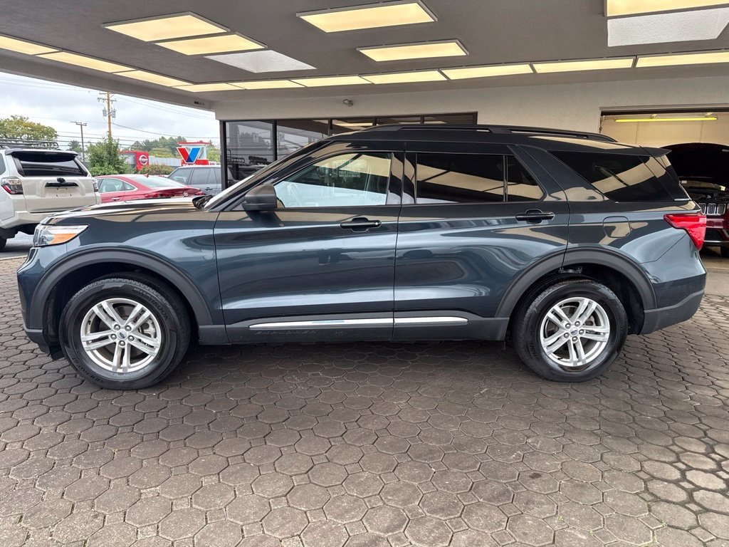 Used 2024 Ford Explorer XLT w/ Class IV Trailer Tow Package AWD/4WD image 9